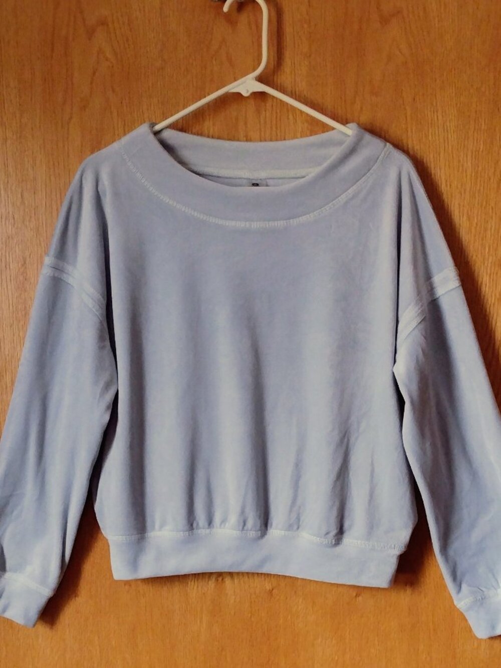 Mono B Velour  Top Size Medium